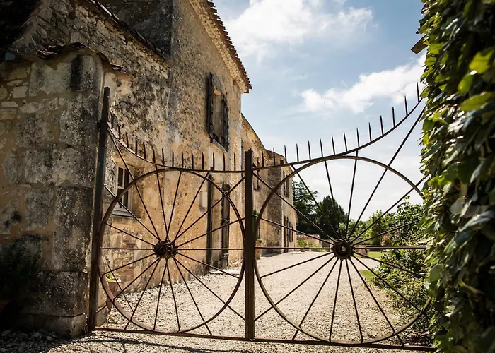 Bed & Breakfast Les Cieux De Saint-félix, Maison D'hôtes&spa 4*